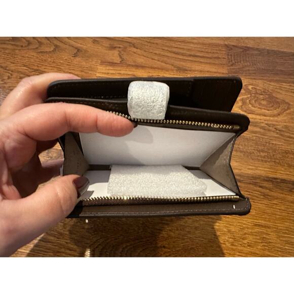 Kate Spade New York Leather Wallet Brown 4x6 NWT Designer Lux Accessories $199 - Picture 4 of 6